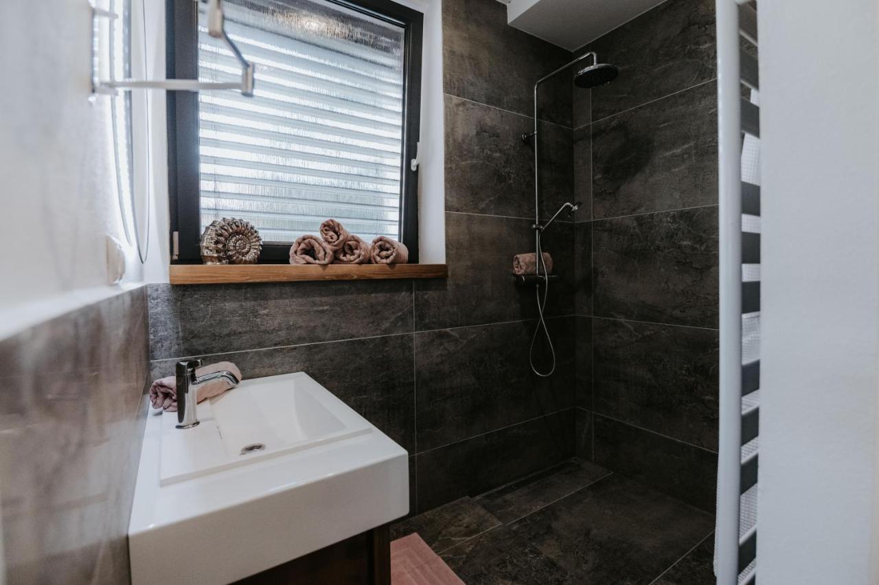 Apartmany Evia Clinic Levice Exterior foto